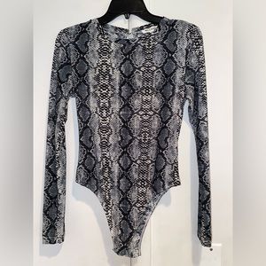 WILD HONEY medium form fitting snakeskin bodysuit -amazing quality -never worn